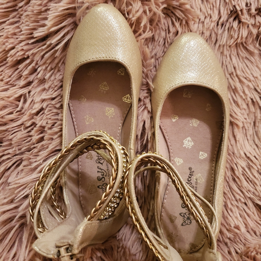 Girls Shoes